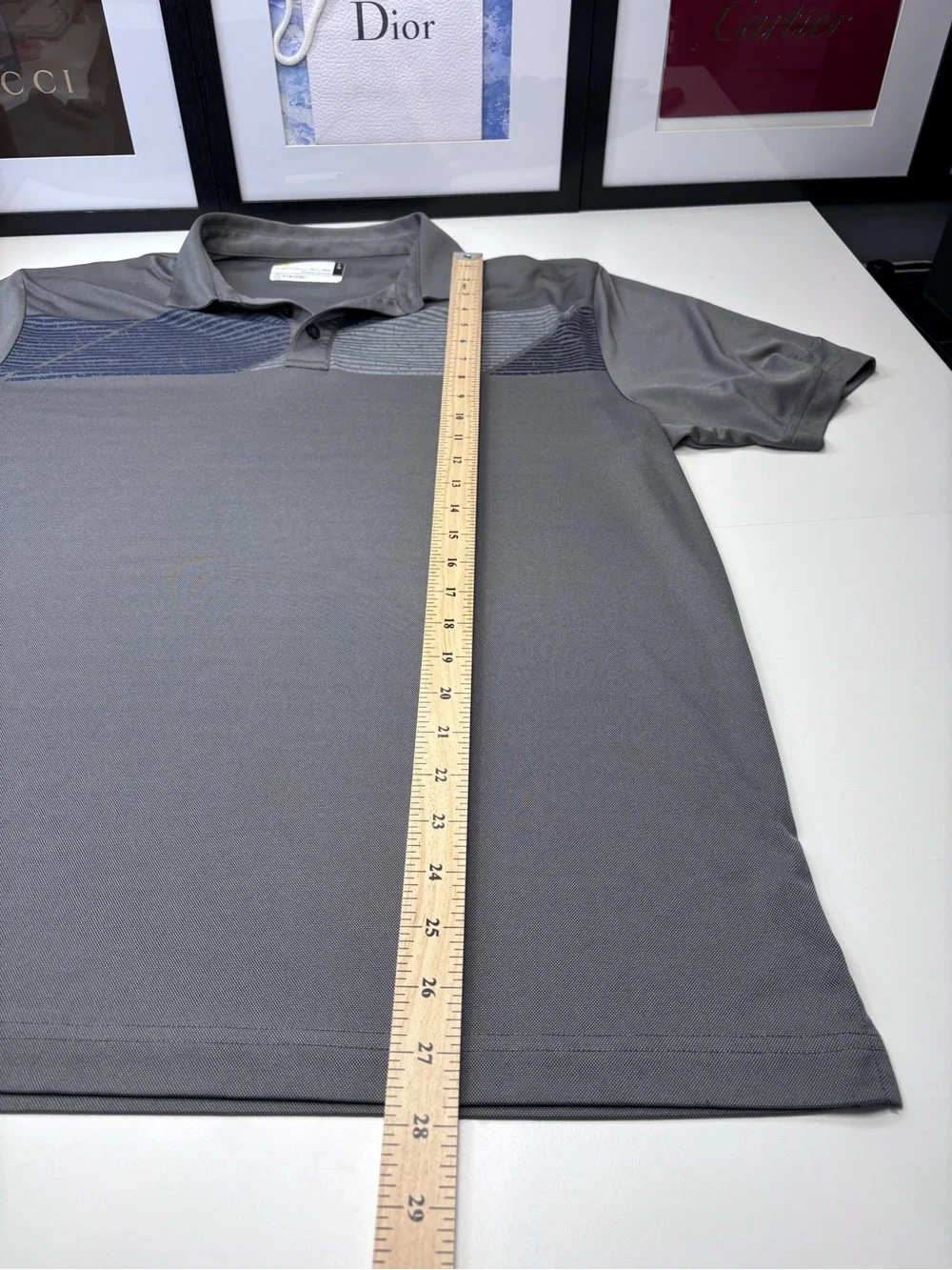 Men's Gray Short-Sleeve Performance Golf Polo with Subtle Chest Panels Size L
